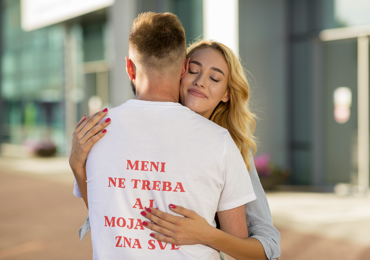 MENI NE TREBA AI – MOJA ŽENA ZNA SVE Premium T-Shirt