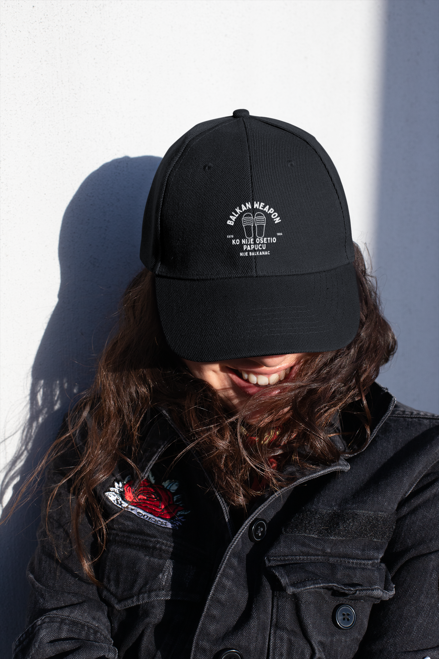 Unisex Dad Cap „Balkan Weapon – Ko nije osetio papuču, nije Balkanac“ – Lustige Balkan Cap