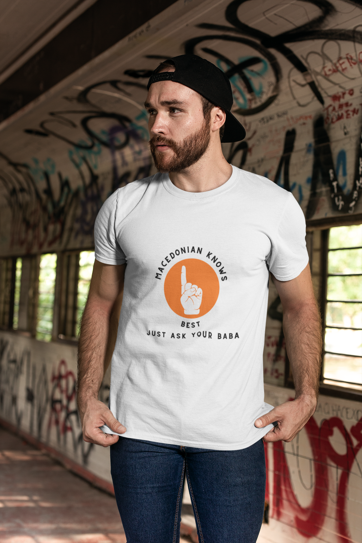 T-Shirt „Macedonian Knows Best" Mazedonien Edition 🇲🇰