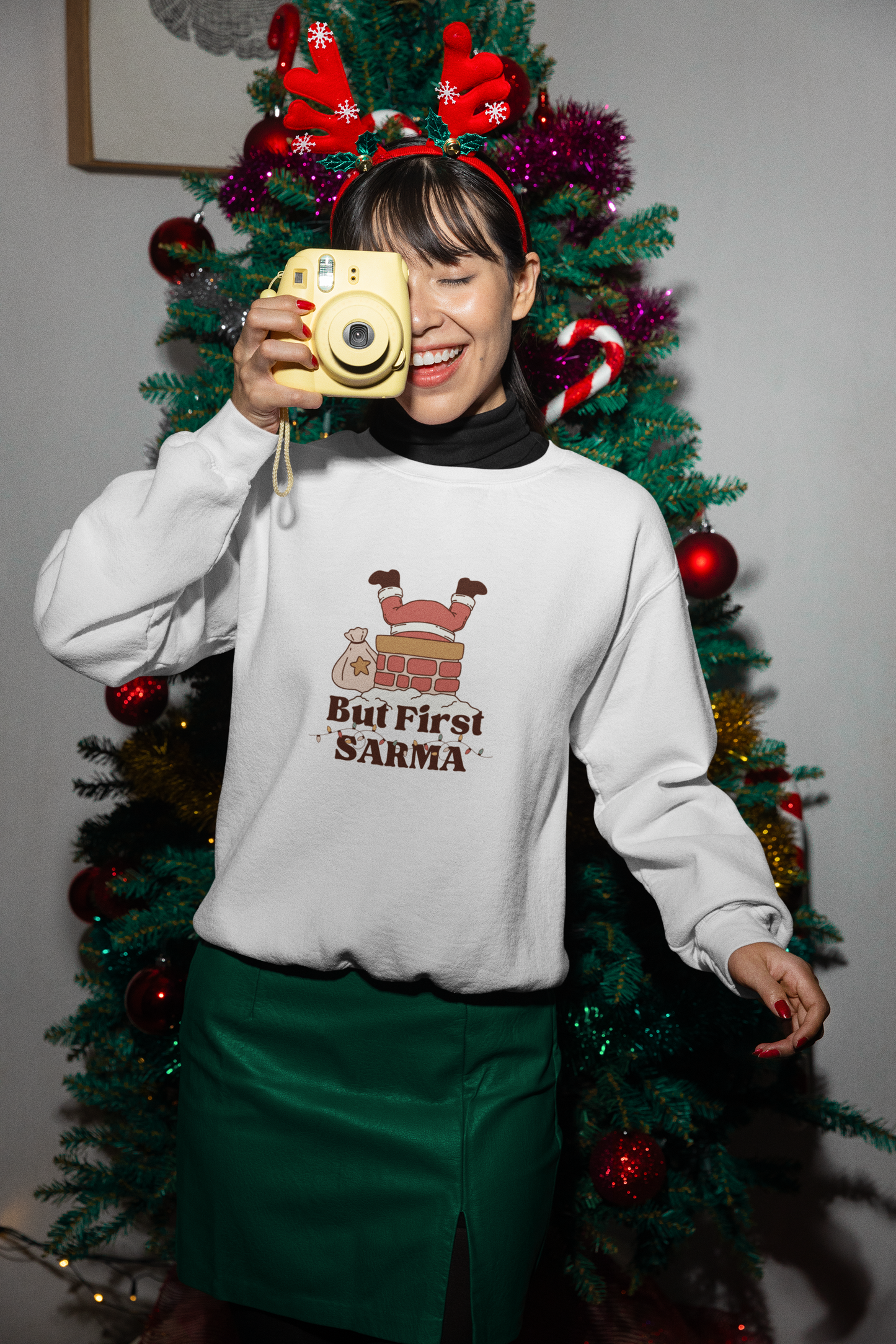 Premium Sweatshirt "But first Sarma"